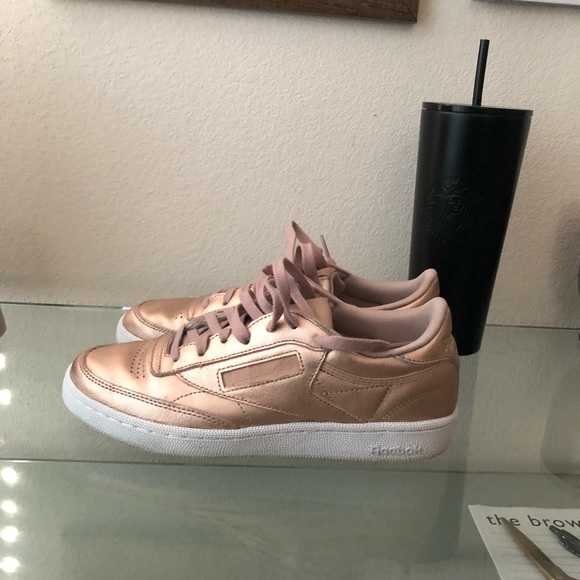 Metalic rose gold sneaker! - Picture 3 of 5